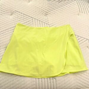 Lululemon skirt - Size 10